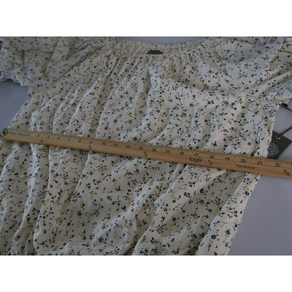 Vince Camuto Plus Women's Embellished Floral Print Pullover Top 1X - Picture 4 of 7